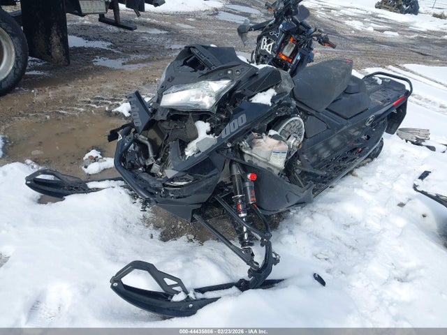 Ski Doo Renegade 800r 2022 2BPSUMNA0NV000008 Image 2