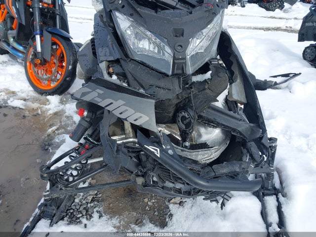 Ski Doo Renegade 800r 2022 2BPSUMNA0NV000008 Image 6