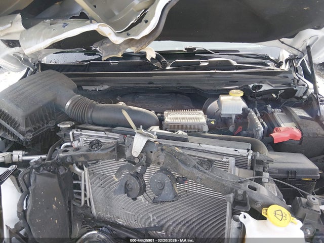 44435901 :رقم المزاد ، 1C6SRFJT4NN213965 vin ، 2022 Ram 1500 Laramie  4x4 5'7 Box مزاد بيع