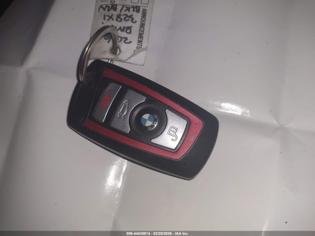 2016 Bmw 328i Xdrive მანქანა იყიდება აუქციონზე, vin: WBA8E3G56GNT79653, აუქციონის ნომერი: 44435914