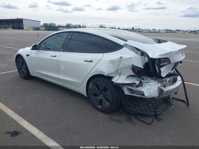 2023 TESLA MODEL 3 5YJ3E1EA4PF606676 Photo 2