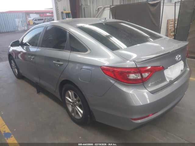 Hyundai SONATA SE 2016 5NPE24AF1GH324906 Image 3