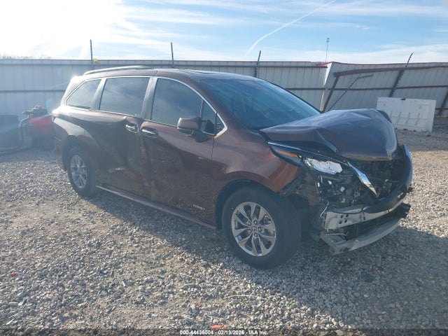 2021 TOYOTA SIENNA 5TDYRKEC5MS002451