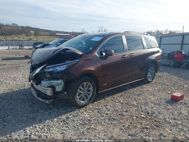 2021 TOYOTA SIENNA 5TDYRKEC5MS002451 Photo 1