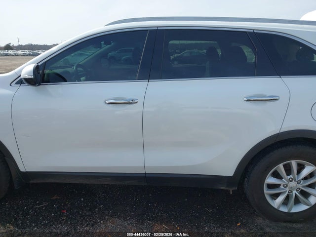 Продажа на аукционе авто 2018 Kia Sorento 2.4l Lx, vin: 5XYPG4A31JG429105, номер лота: 44436007