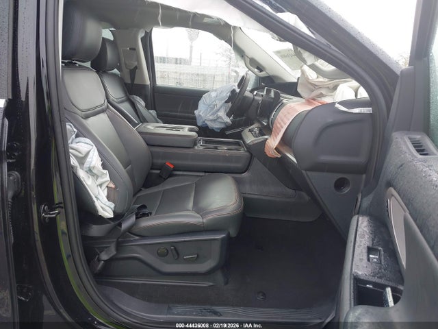 1FMJU1J83SEA11952 Ford Expedition Active