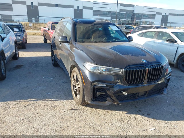 2020 BMW X7 5UXCX6C08L9B26308