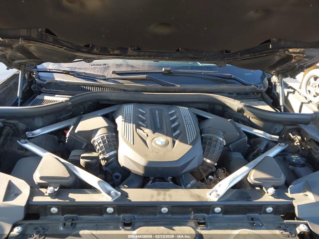 5UXCX6C08L9B26308 BMW X7 M50i
