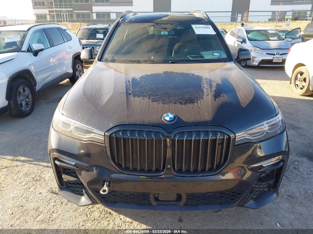 5UXCX6C08L9B26308 BMW X7 M50i