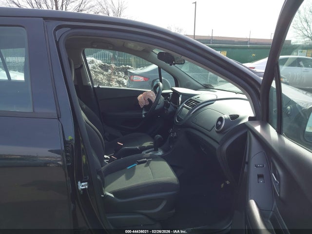 KL7CJKSB4GB658159 Chevrolet Trax 1ls