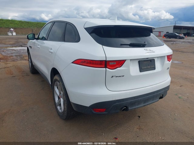 2019 JAGUAR F-PACE SADCJ2FX2KA601972 Photo 2