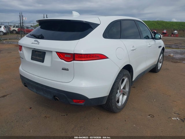 2019 JAGUAR F-PACE SADCJ2FX2KA601972 Photo 3