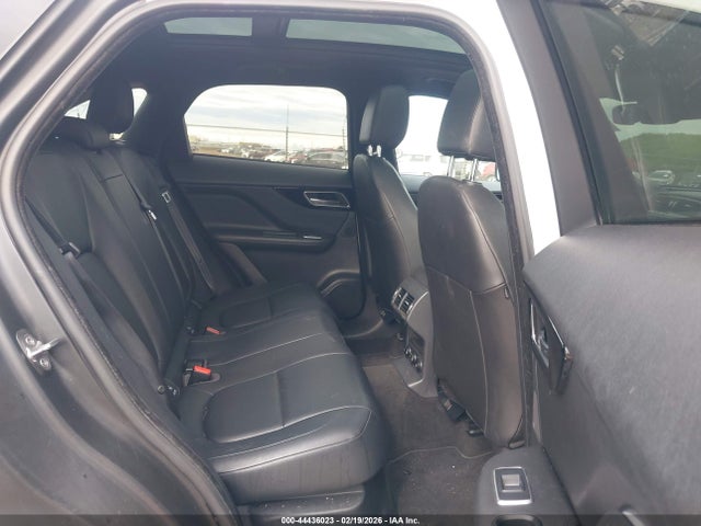 2019 JAGUAR F-PACE SADCJ2FX2KA601972 Photo 7