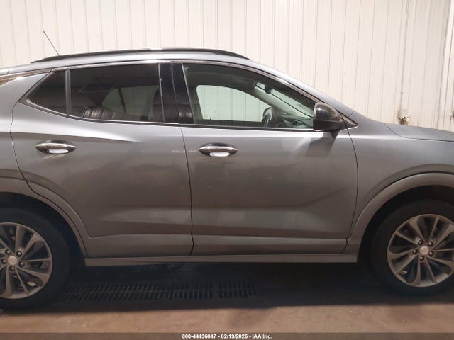 44436047 :رقم المزاد ، KL4MMGSL2MB163324 vin ، 2021 Buick Encore Gx Awd Essence مزاد بيع