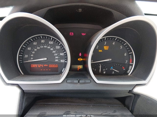 44436050 :رقم المزاد ، 4USBT33555LS58412 vin ، 2005 Bmw Z4 2.5i مزاد بيع