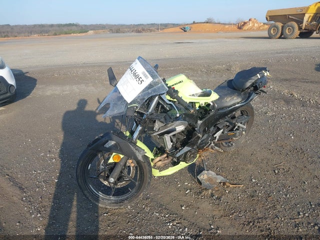 44436055 :رقم المزاد ، ML5EXGJ12TDA80672 vin ، 2026 Kawasaki Ex500 A/b مزاد بيع