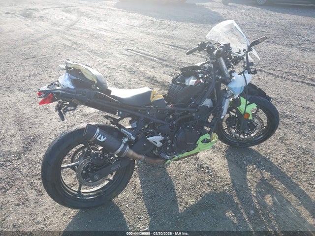 44436055 :رقم المزاد ، ML5EXGJ12TDA80672 vin ، 2026 Kawasaki Ex500 A/b مزاد بيع