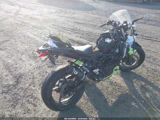 44436055 :رقم المزاد ، ML5EXGJ12TDA80672 vin ، 2026 Kawasaki Ex500 A/b مزاد بيع