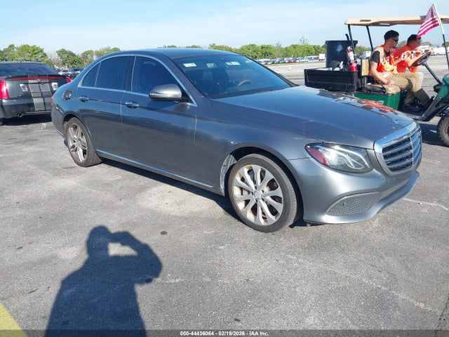 2017 MERCEDES-BENZ E 300 WDDZF4JB3HA081178