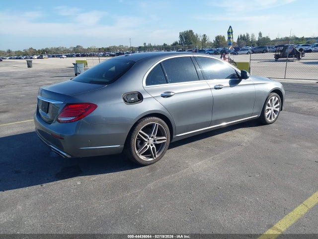 2017 MERCEDES-BENZ E 300 WDDZF4JB3HA081178 Photo 3