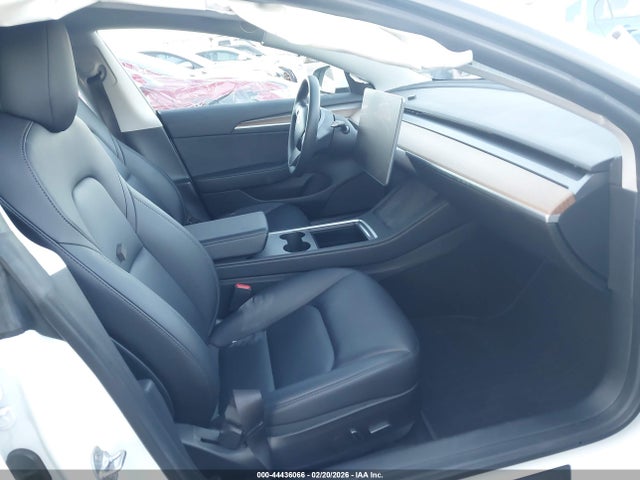 2022 TESLA MODEL 3 5YJ3E1EBXNF210130 Photo 4