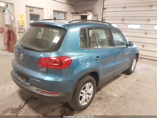 Продажа на аукционе авто 2017 Volkswagen Tiguan 2.0t S, vin: WVGBV7AX1HW513017, номер лота: 44436101