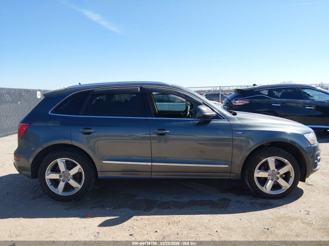 Продаж на аукціоні авто 2012 Audi Q5 3.2 Premium, vin: WA1WKAFP7CA126752, номер лоту: 44436199