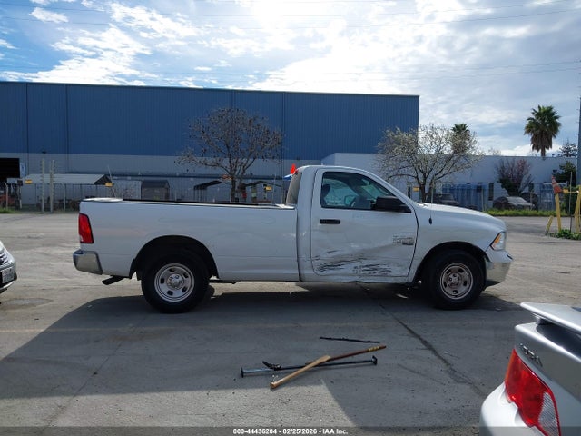 3C6JR6DG2NG427226 RAM 1500 Classic Tradesman 4x2 8&#039; Box