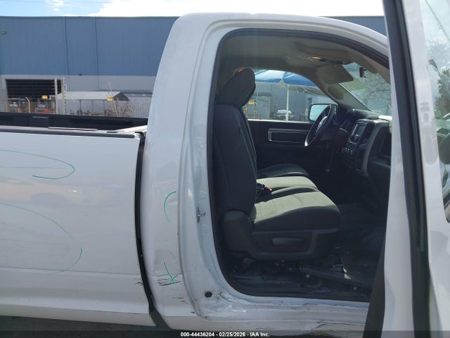 3C6JR6DG2NG427226 RAM 1500 Classic Tradesman 4x2 8&#039; Box