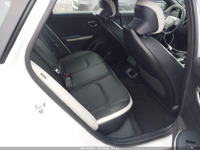Продажа на аукционе авто 2025 Kia K4 Gt-line, vin: 3KPFW4DE4SE184732, номер лота: 44436252