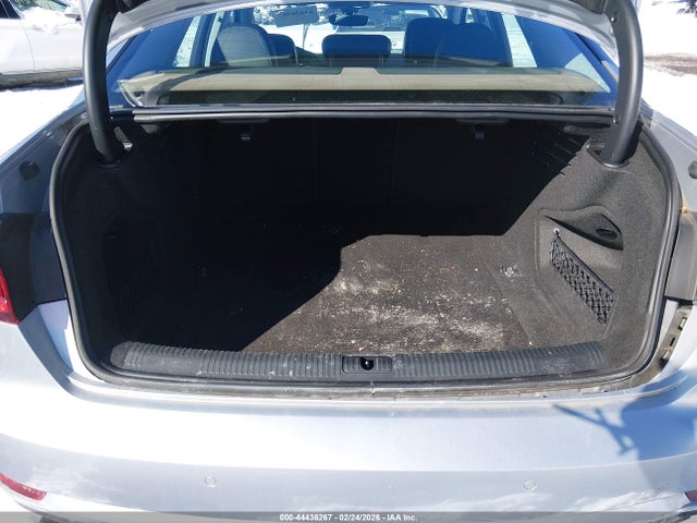 WAUANAF43HN007140 Audi A4 2.0t Premium