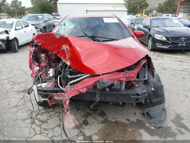 5YFBURHE6GP546884 Toyota Corolla Le Plus