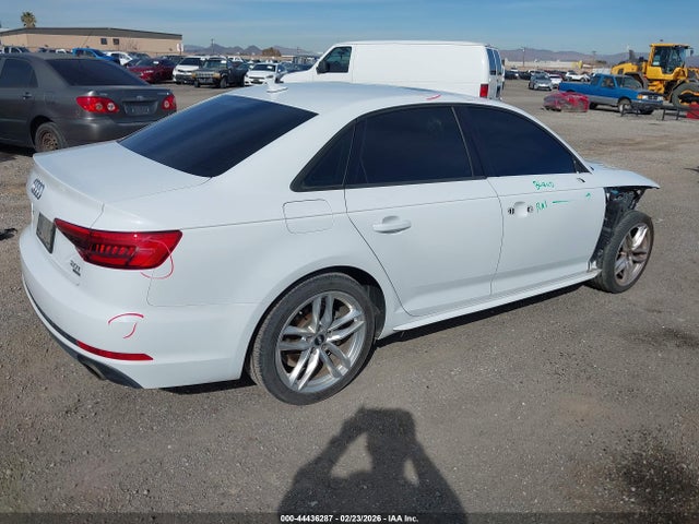 WAUKMAF43HN040338 Audi A4 2.0t Season Of Audi Ultra Premium