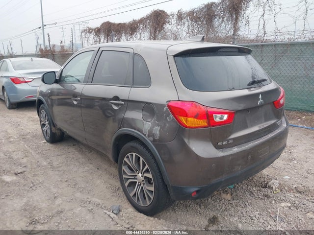 2017 MITSUBISHI OUTLANDER SPORT JA4AP3AU6HZ017339 Photo 2