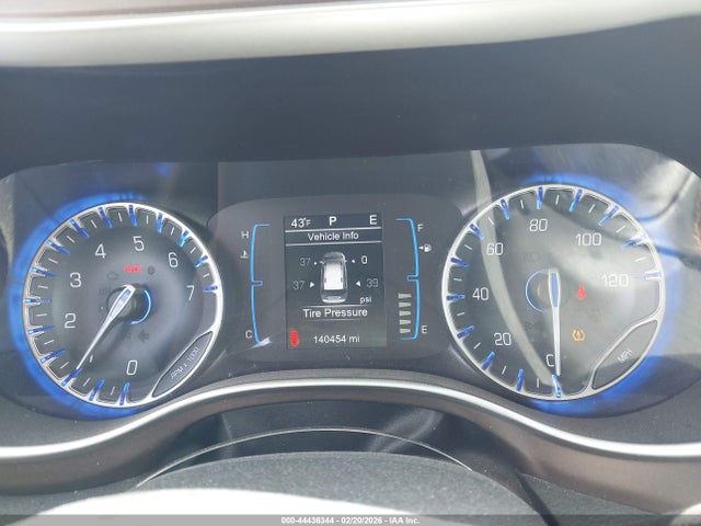 Продажа на аукционе авто 2017 Chrysler Pacifica Touring-l, vin: 2C4RC1BG0HR613137, номер лота: 44436344