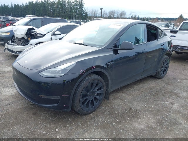 2023 TESLA MODEL Y 7SAYGDEE7PA162150 Photo 1