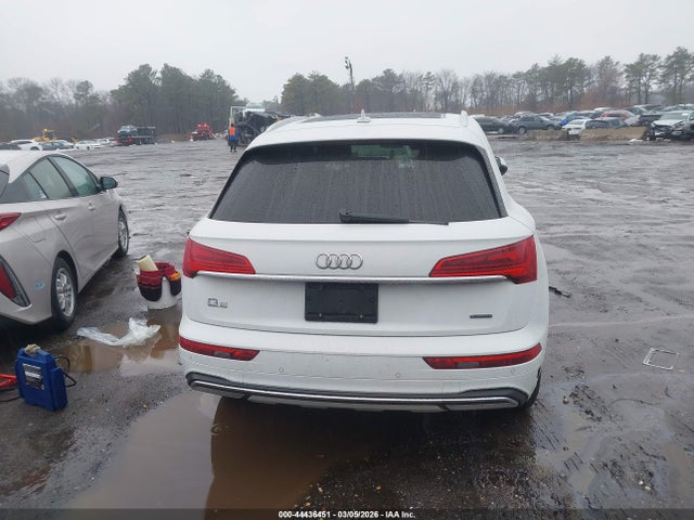 2021 Audi Q5 Premium 45 Tfsi Quattro S Tronic მანქანა იყიდება აუქციონზე, vin: WA1AAAFY0M2016384, აუქციონის ნომერი: 44436451