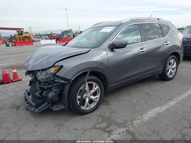 Nissan ROGUE SV 2015 5N1AT2ML4FC849417 Image 2