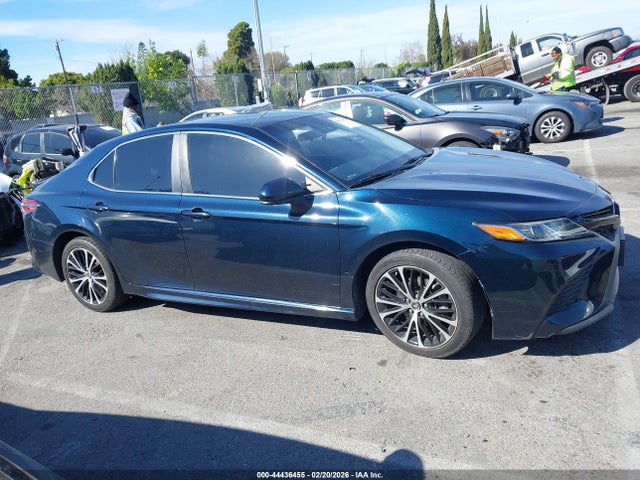 4T1B11HK1KU806695 Toyota CAMRY SE