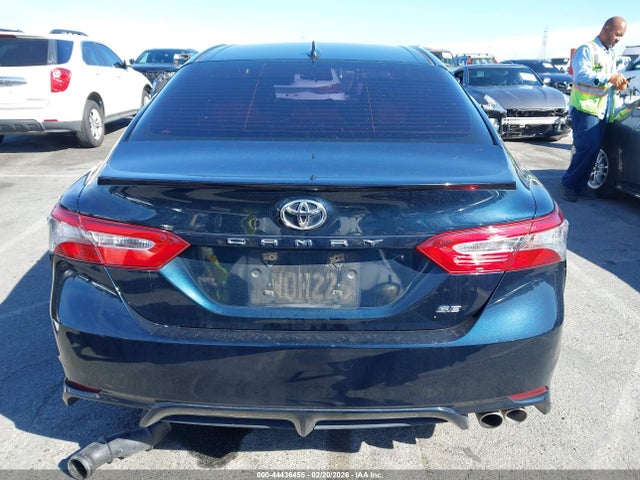 4T1B11HK1KU806695 Toyota CAMRY SE