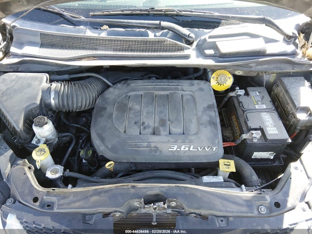 44436486 :رقم المزاد ، 2C4RDGCG8HR586414 vin ، 2017 Dodge Grand Caravan Sxt مزاد بيع