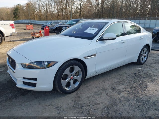 2017 JAGUAR XE SAJAR4BG7HA960144 Photo 1