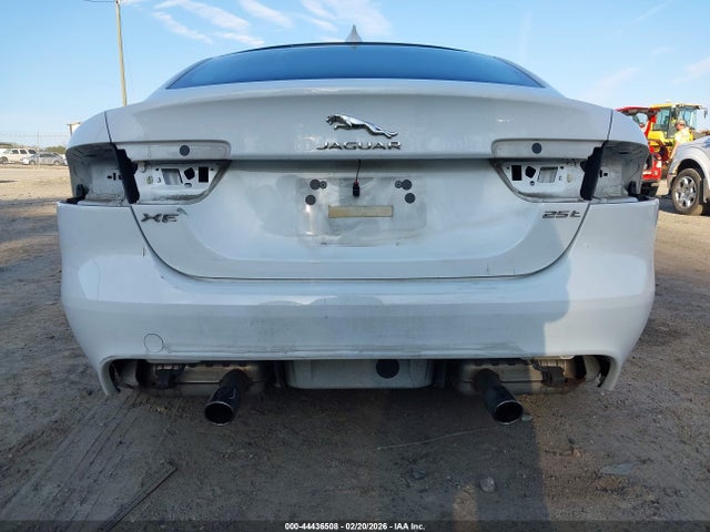 2017 JAGUAR XE SAJAR4BG7HA960144 Photo 5
