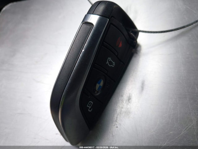 3MW5R1J05M8C12711 BMW 330I