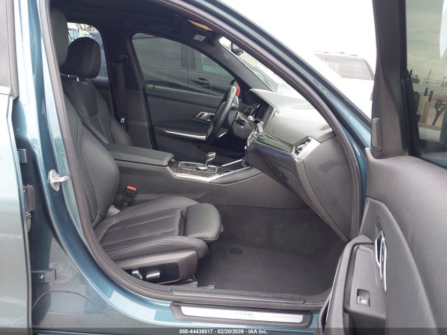 3MW5R1J05M8C12711 BMW 330I