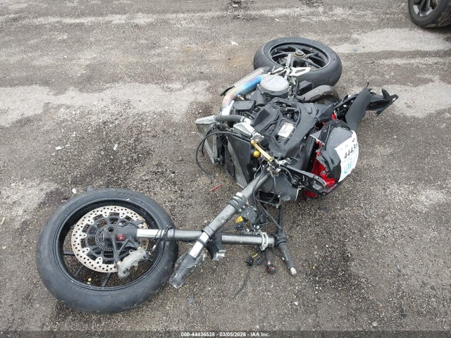 Auction sale of the 2022 Ducati Panigale V2, vin: ZDMHAATW1NB006444, lot number: 44436538