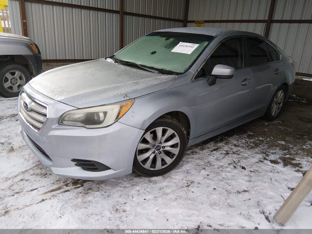 Subaru Legacy 2.5i Premium 2015 4S3BNAC66F3050604 Image 2