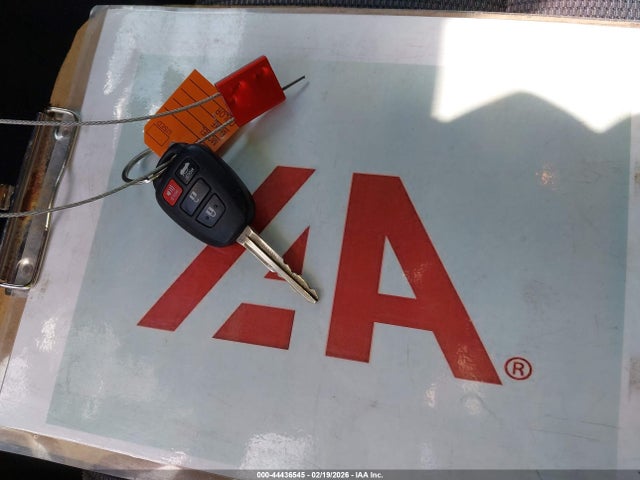 44436545 :رقم المزاد ، 2T1BURHE8FC427636 vin ، 2015 Toyota Corolla S مزاد بيع