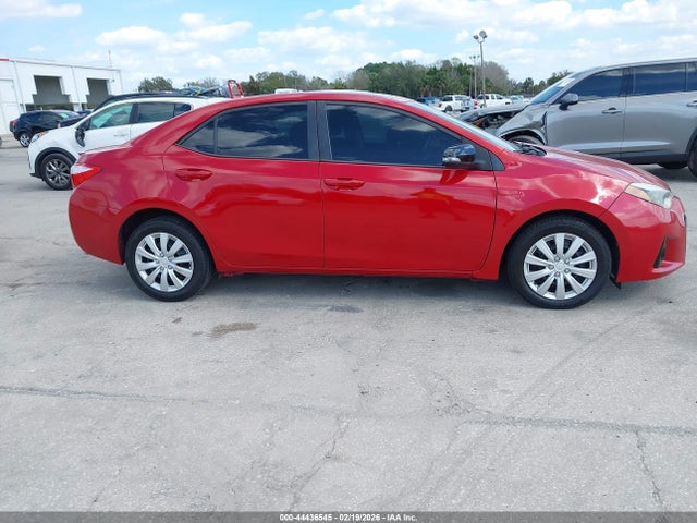 44436545 :رقم المزاد ، 2T1BURHE8FC427636 vin ، 2015 Toyota Corolla S مزاد بيع