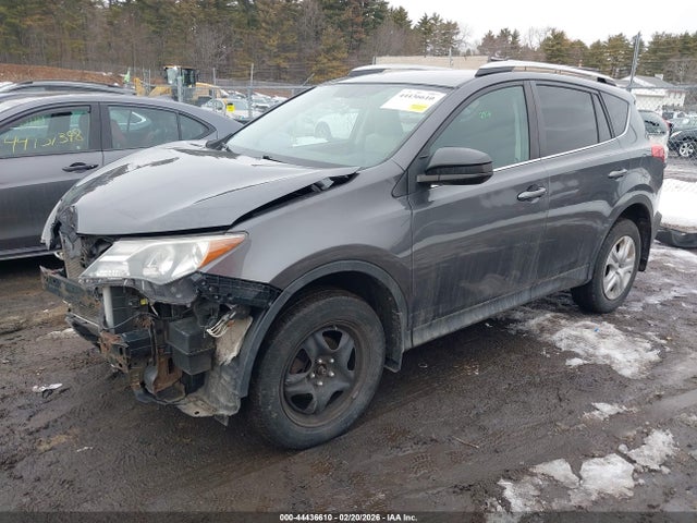2T3BFREV6EW226272 Toyota RAV4 LE